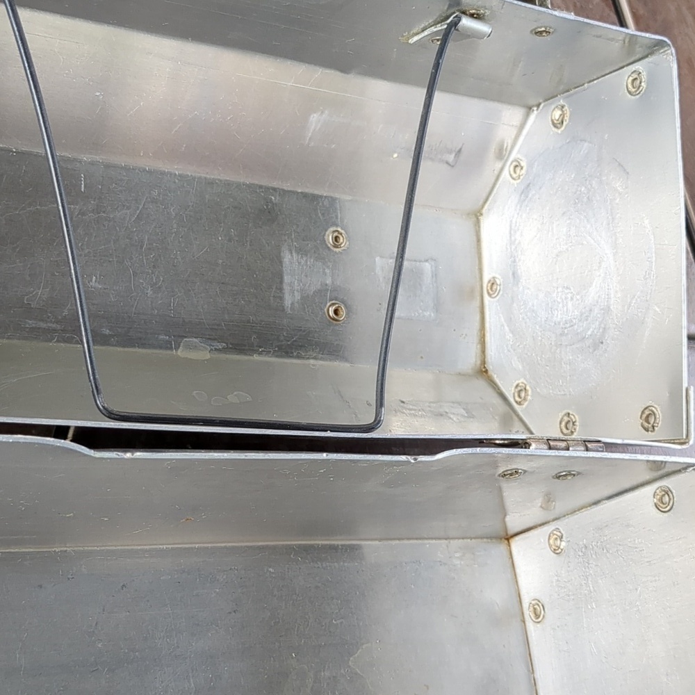 Sudbury Metal Lunchbox with Handle - Picture 8 of 8